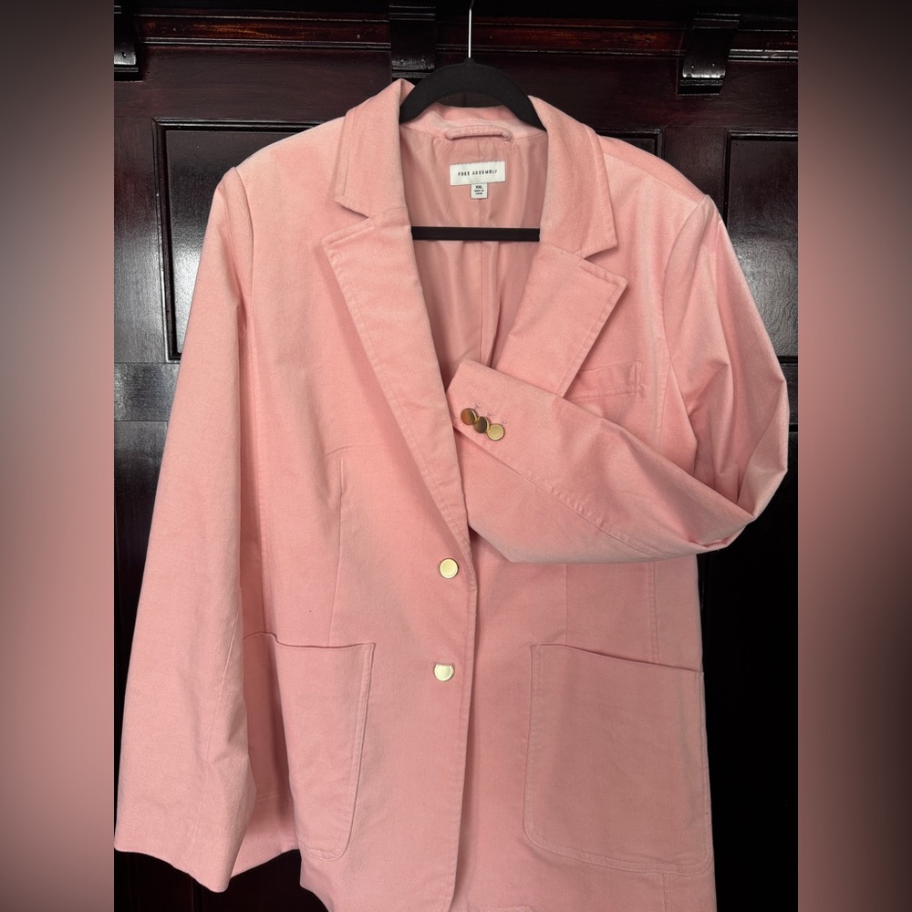 Free Assembly brand Pink Velvet Blazer - size XXL